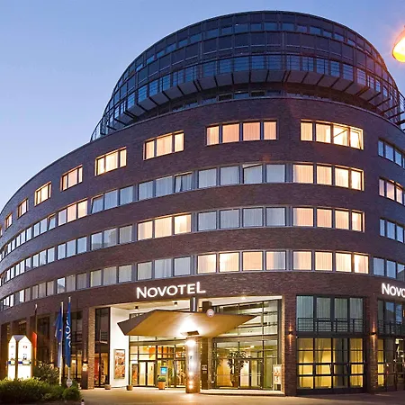 Novotel 4*
