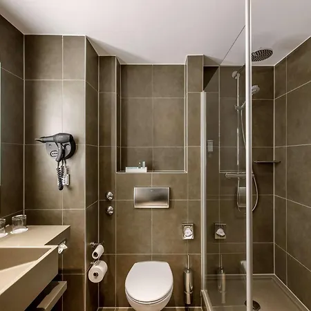 Novotel 4*