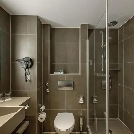 Novotel מלון