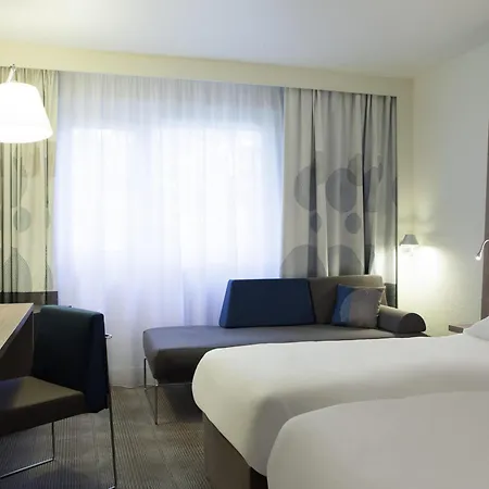 Отель Novotel 4*